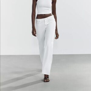 Zara TRF LOW-RISE WIDE LEG JEANS - white